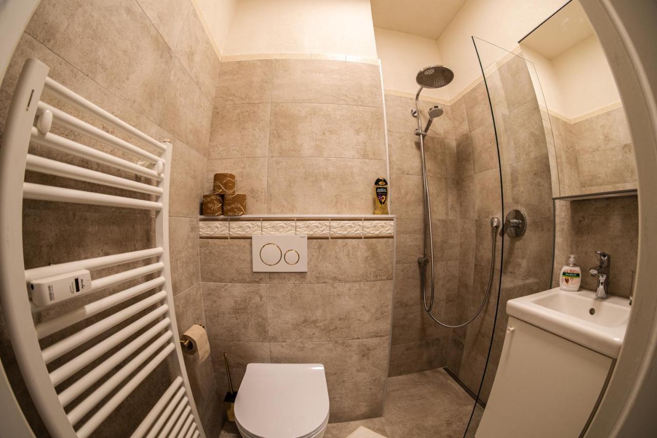 Flow Apartments Winkel Love Und Happiness Merano Kültér fotó
